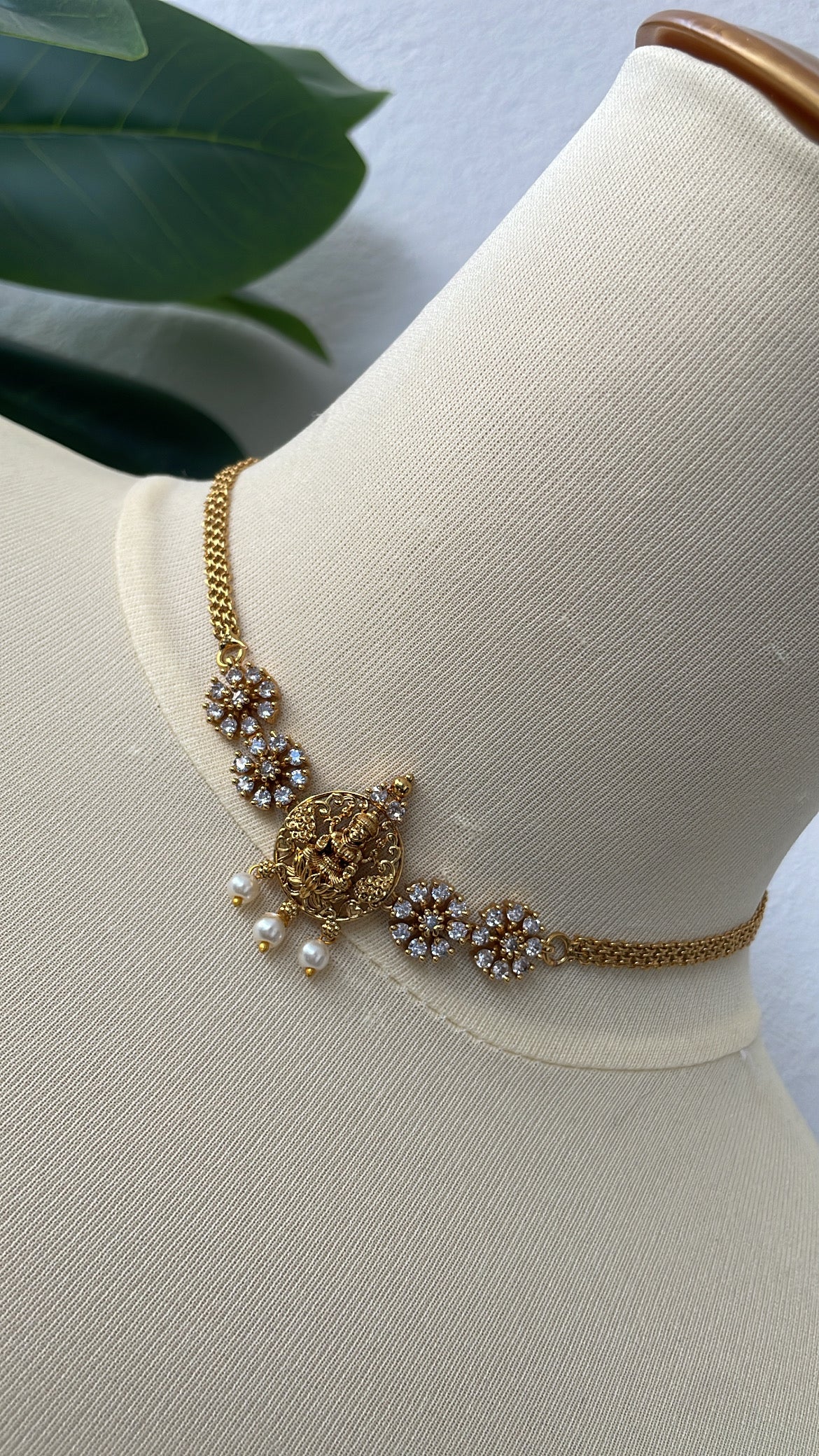 Sri Lakshmi AD Choker Set