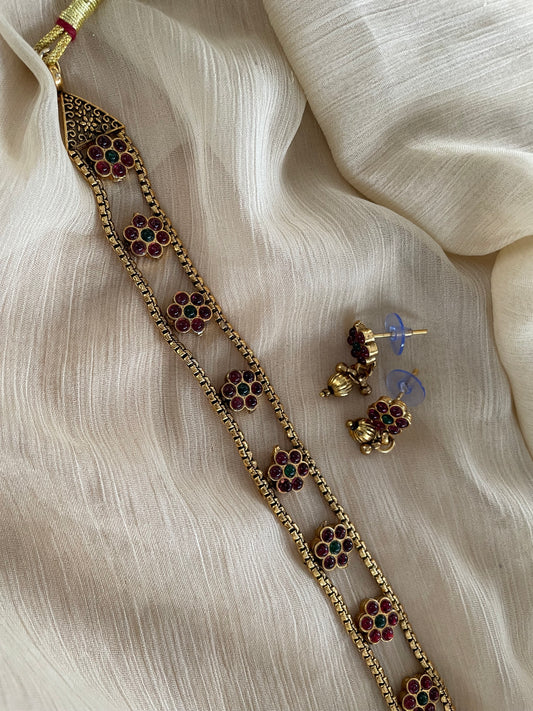 Blossom Strand Choker (Ruby Green)