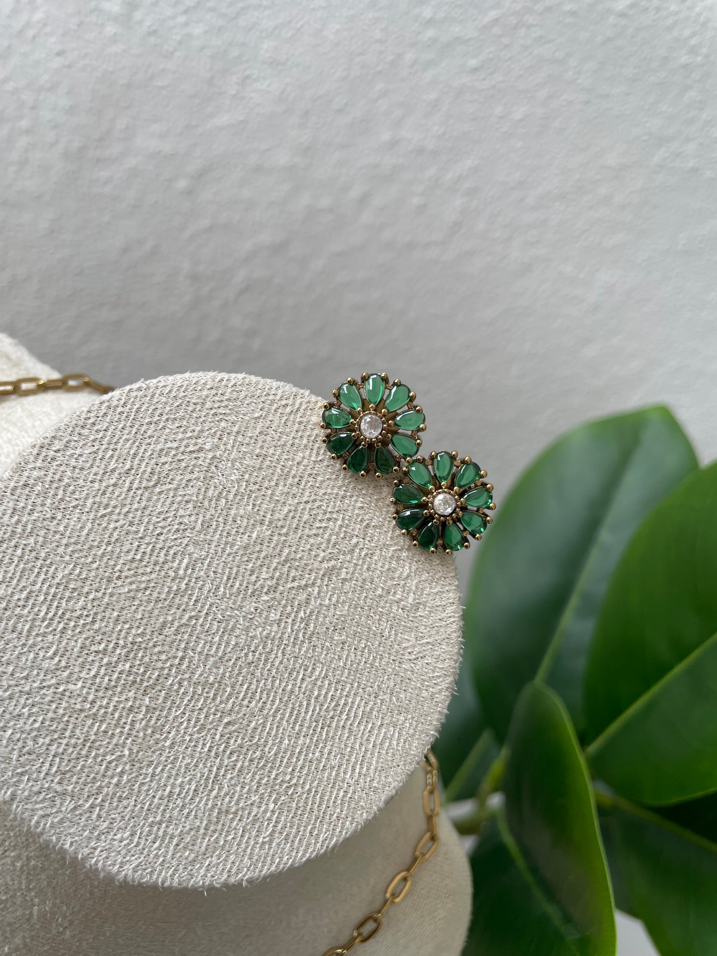 Dainty Bloom Necklace Set (Green)