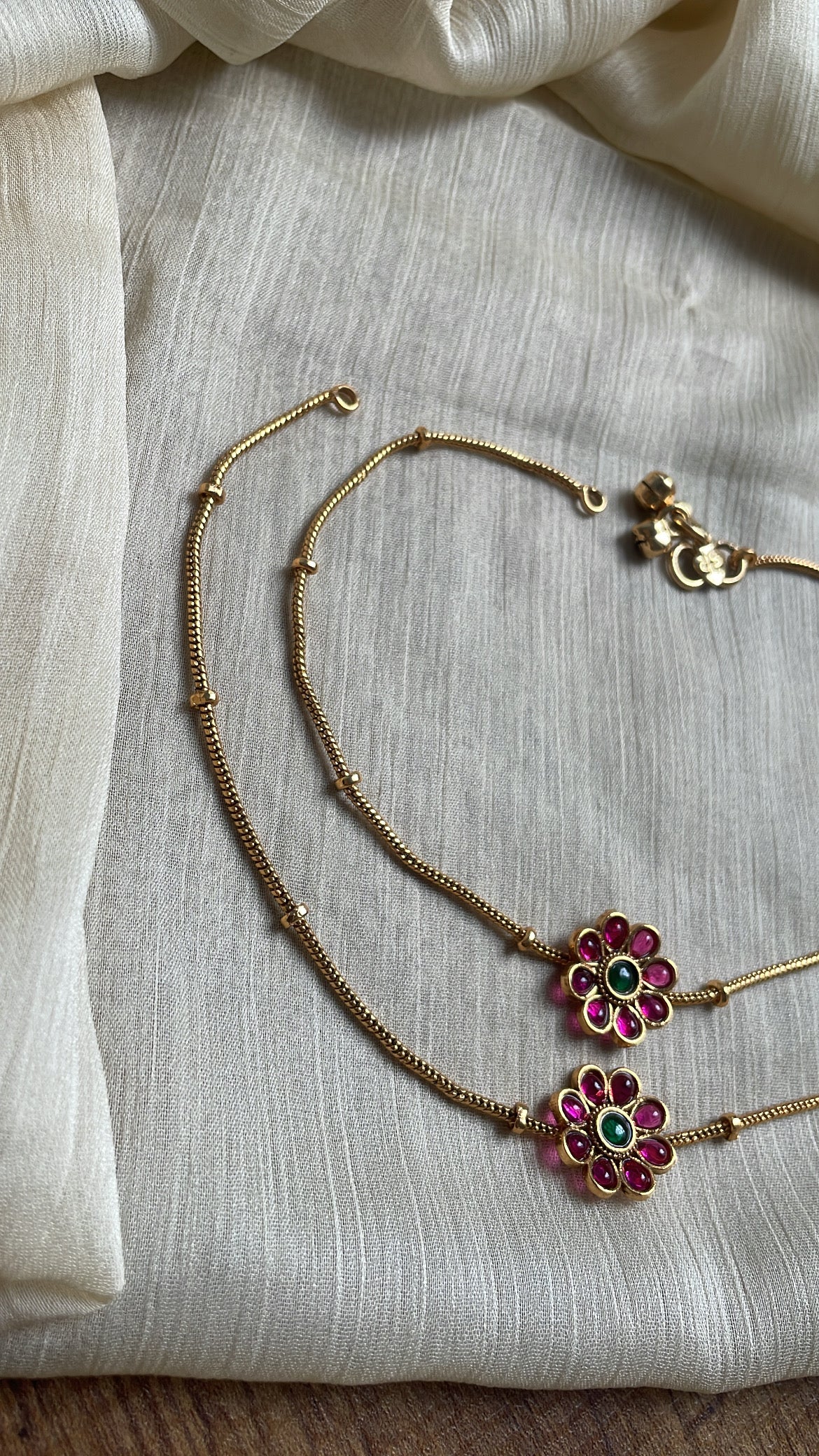 Premium Brass Metal Floral Charm Anklet