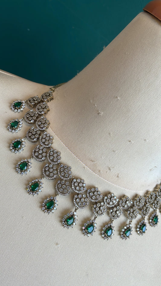 Premium Mehndi Polish Grand Ad Necklace Set