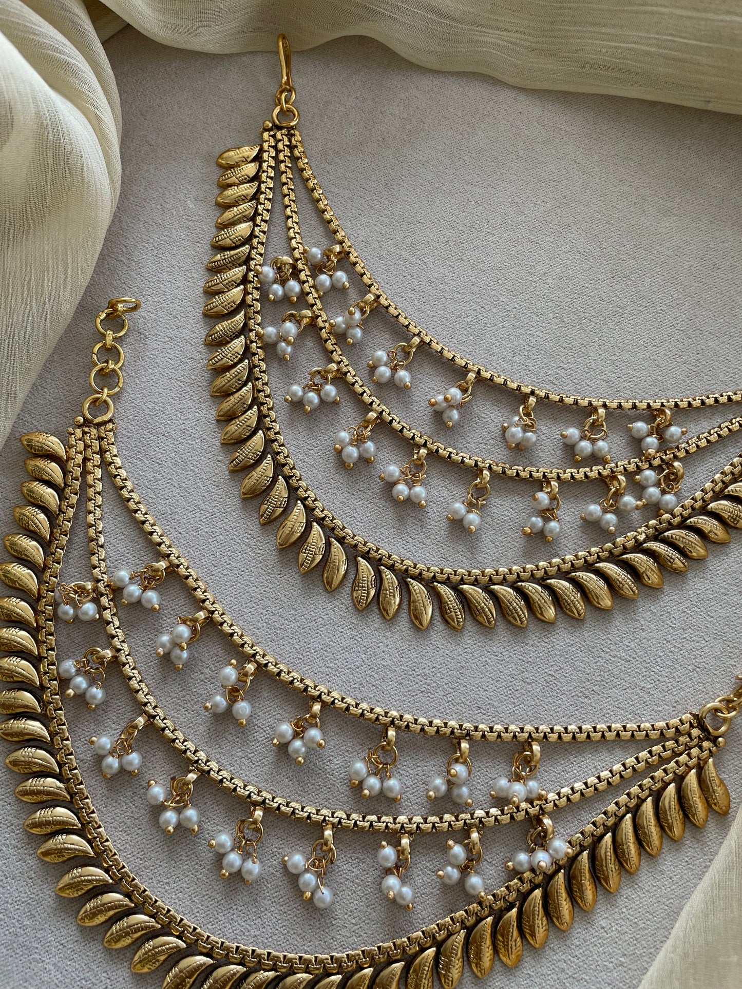 Golden Layered Pearl Mattal - Design B
