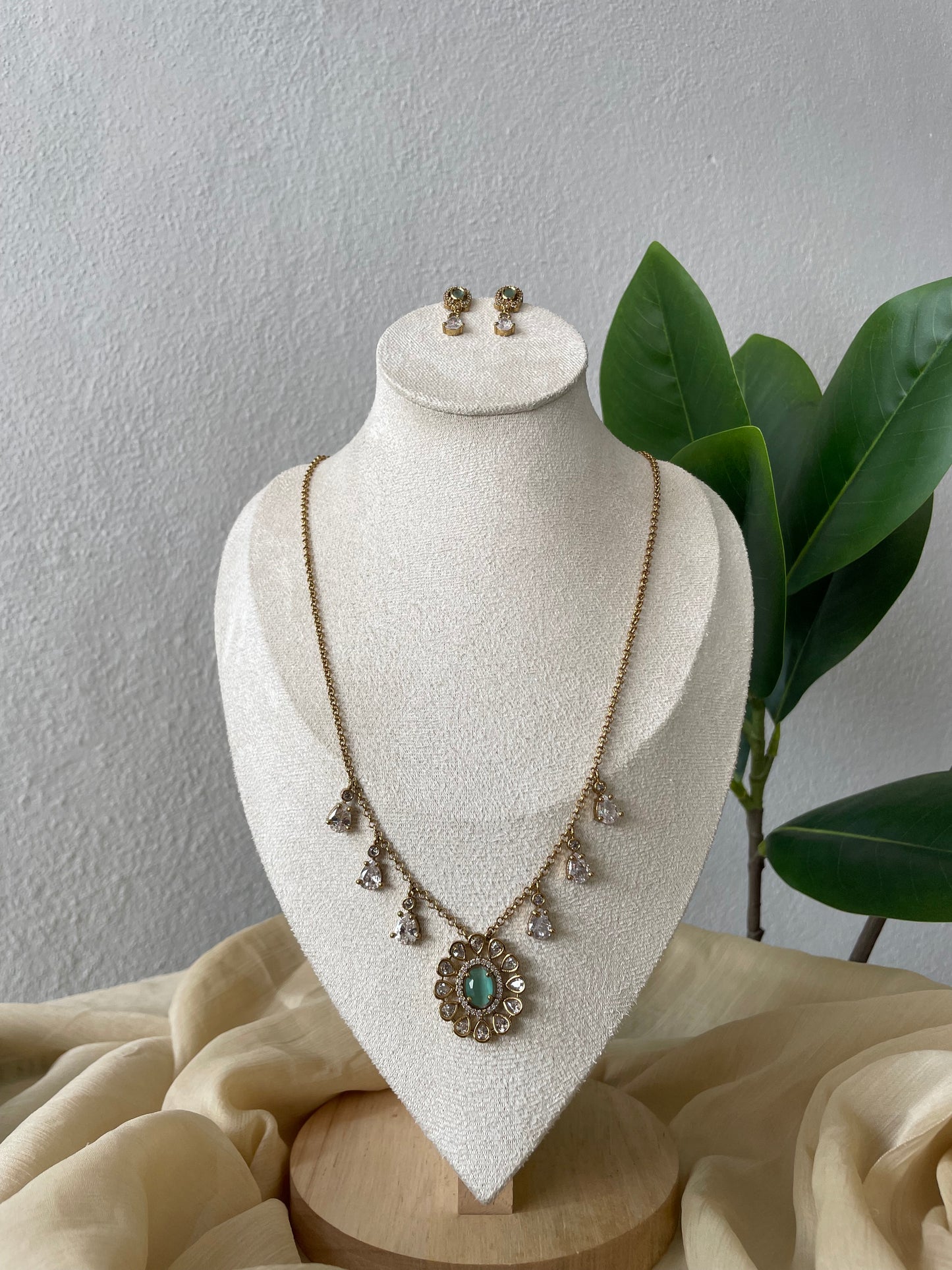 Elegant AD Stone Floral Pendant Chain Set (mint)