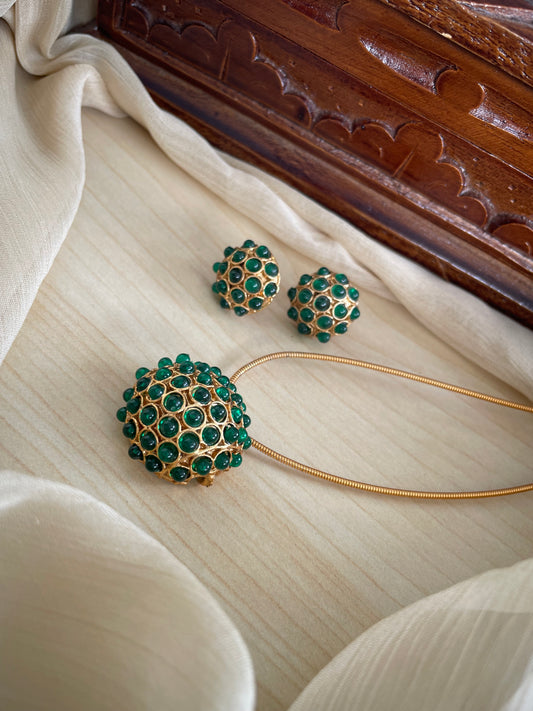 Aabha Orb Necklace Set (Green)