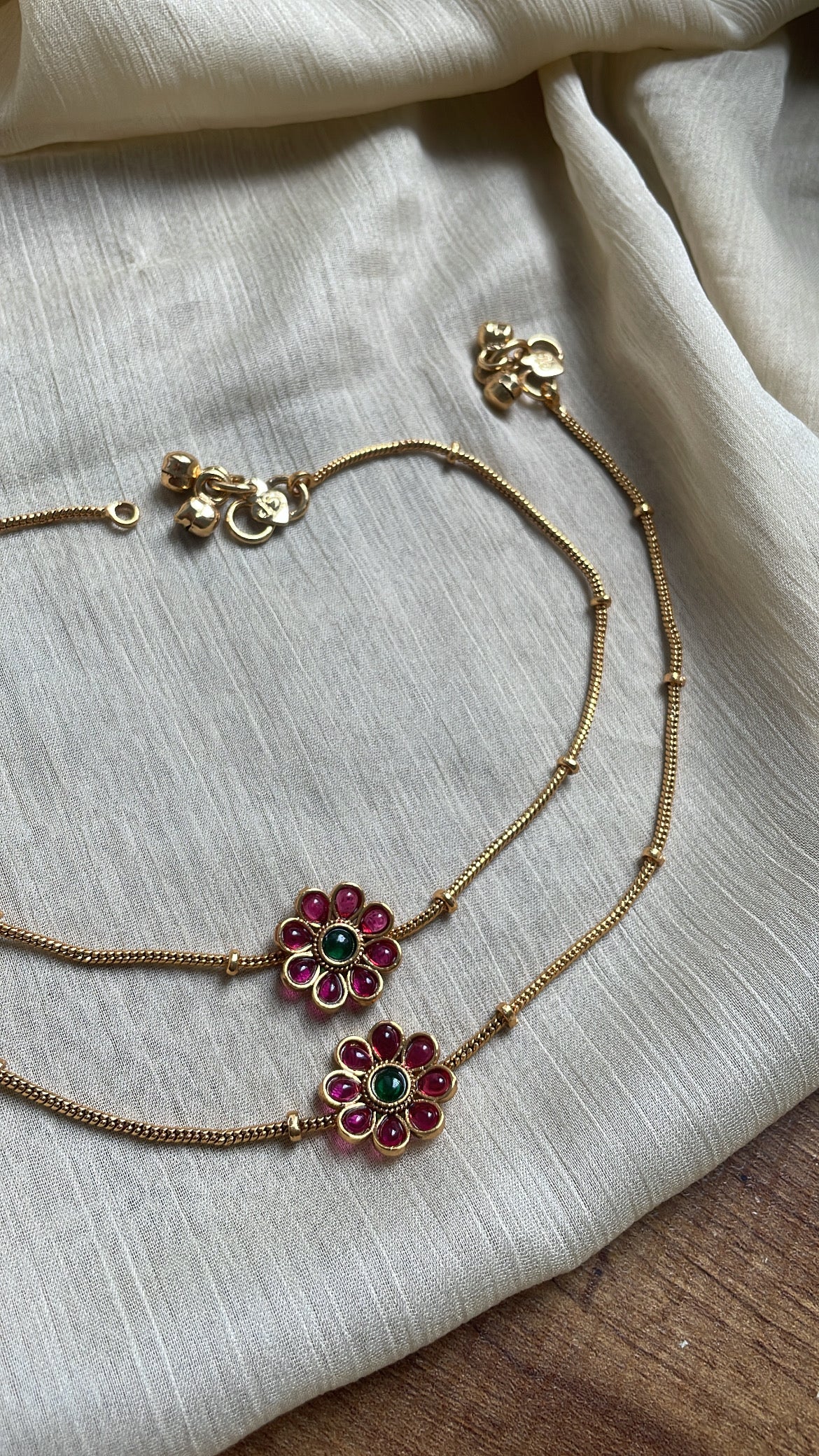 Premium Brass Metal Floral Charm Anklet