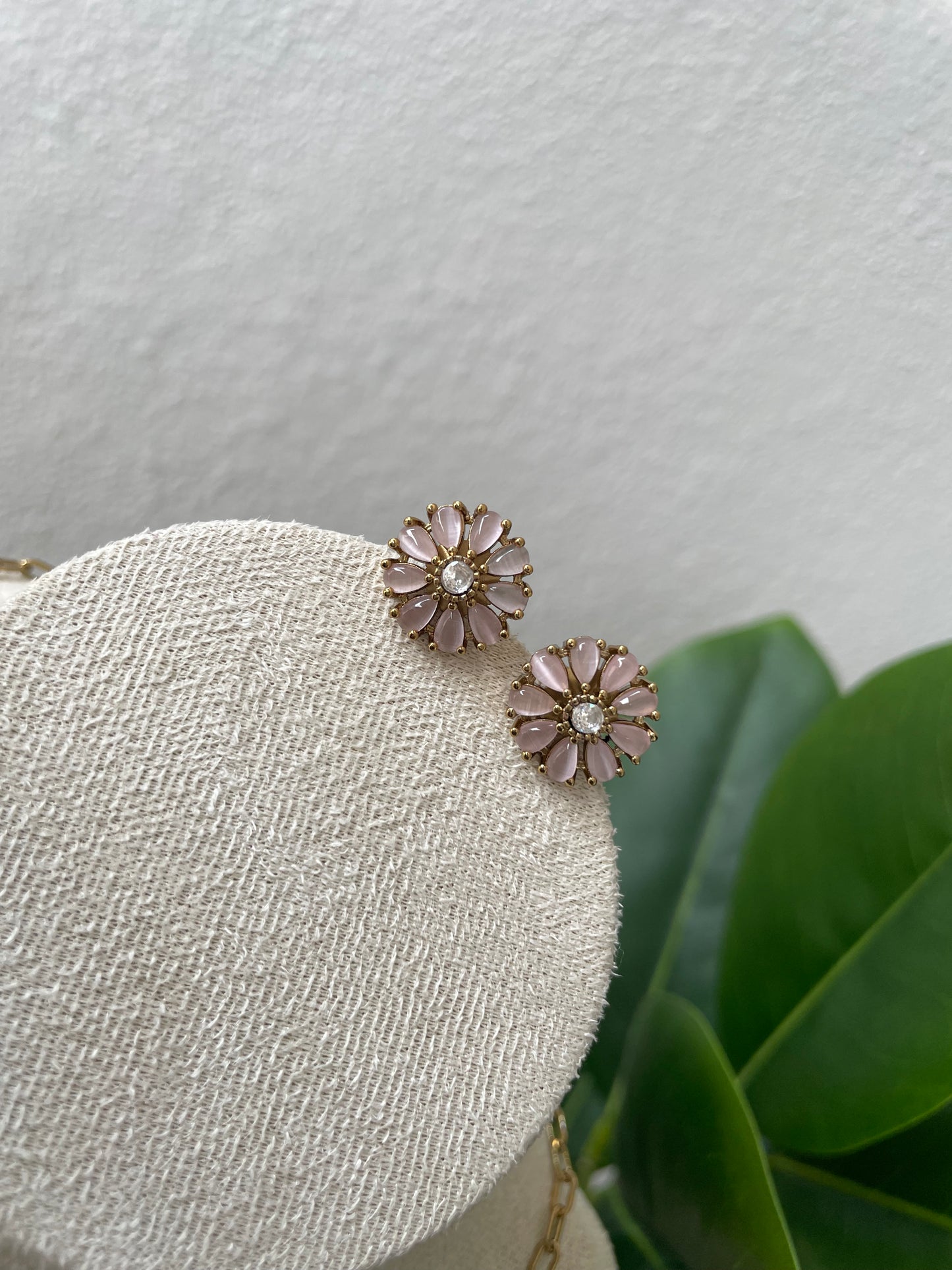 Dainty Bloom Necklace Set (Pink)