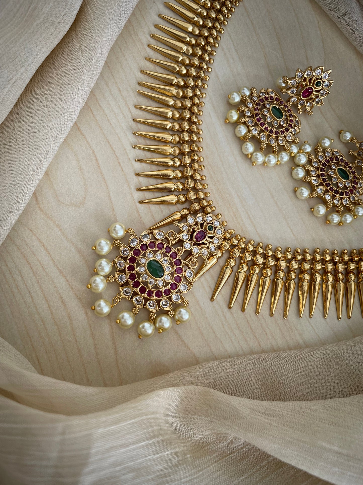 Premium Kerala Style Kemp Necklace Set