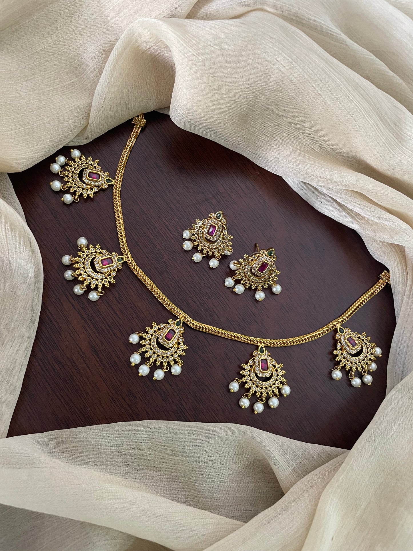 Premium Manika Pearl Necklace Set
