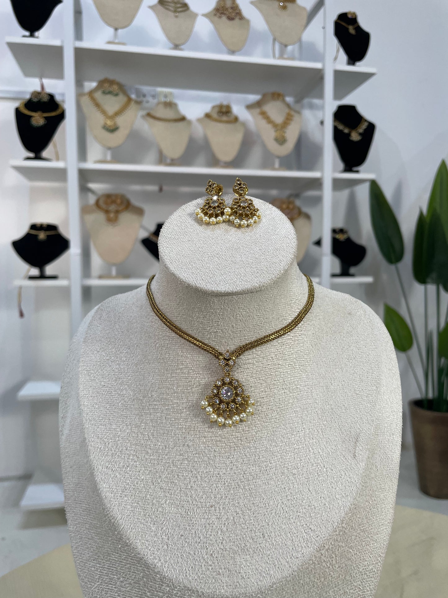 Premium Traditional Atigai Set