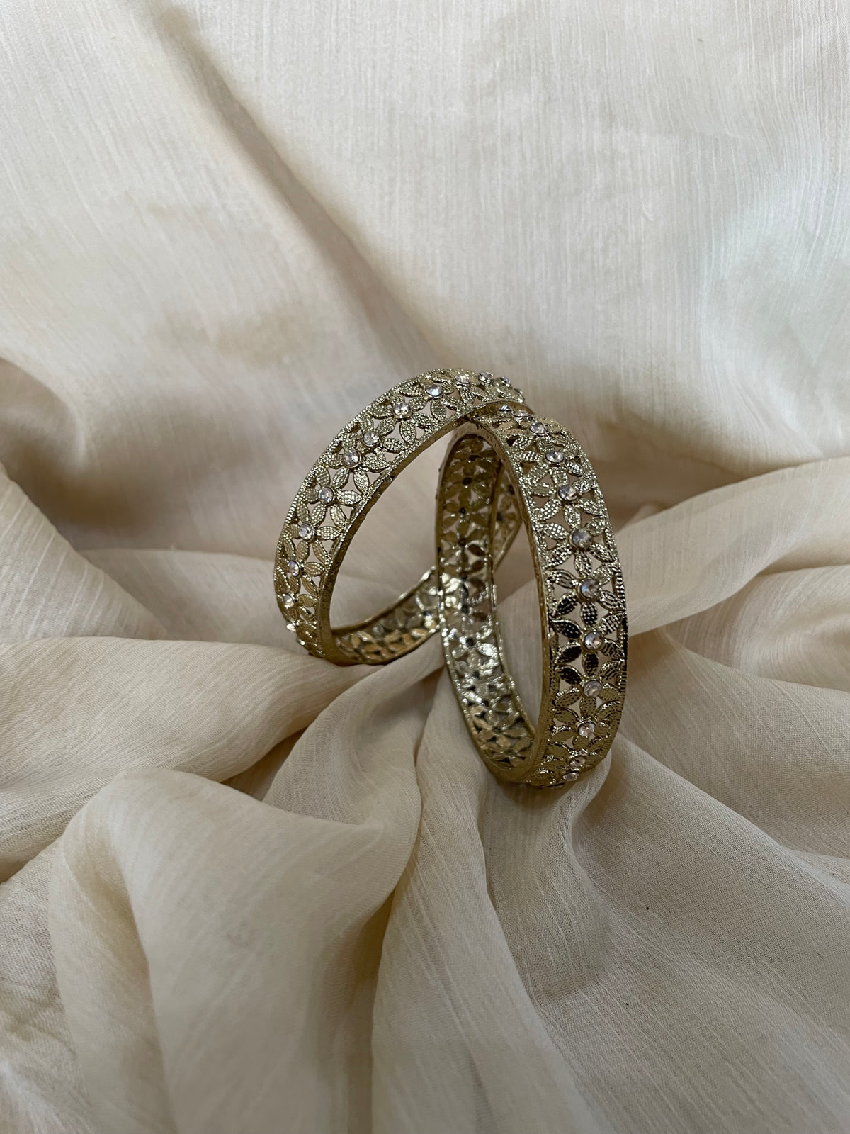 Antique Finish Floral Bangles (1pair)