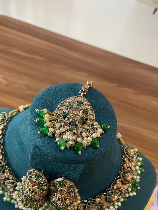 Mehndi Set with Earrings and Tikka