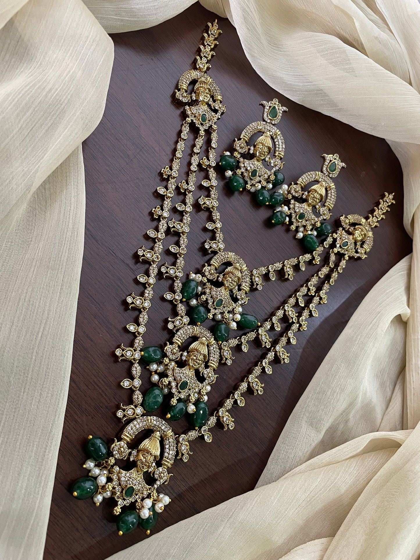 Exquisite Heritage Temple Jewelry Set
