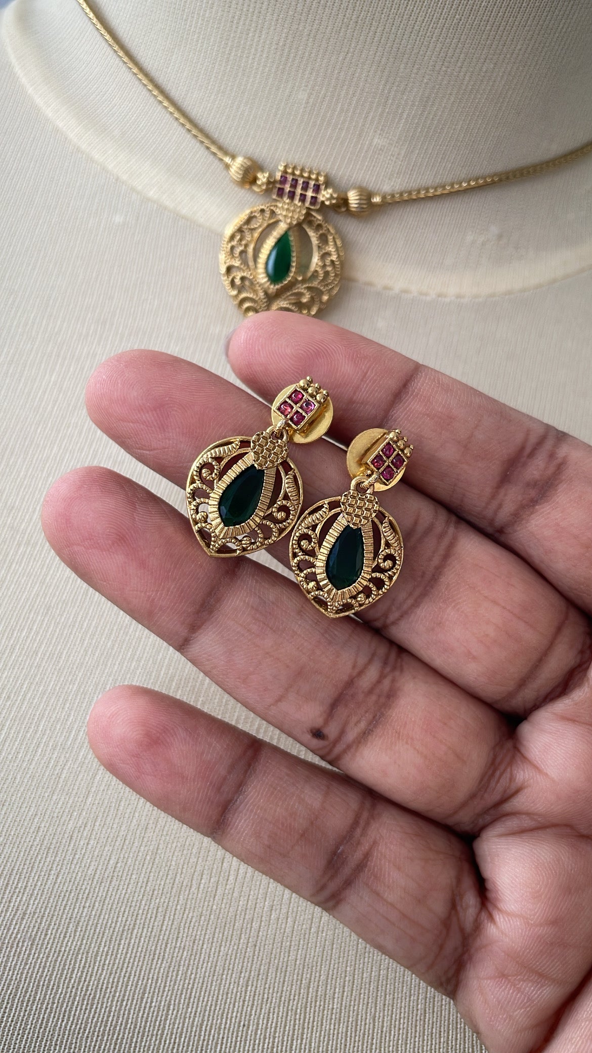 Antique Palakka Choker Set