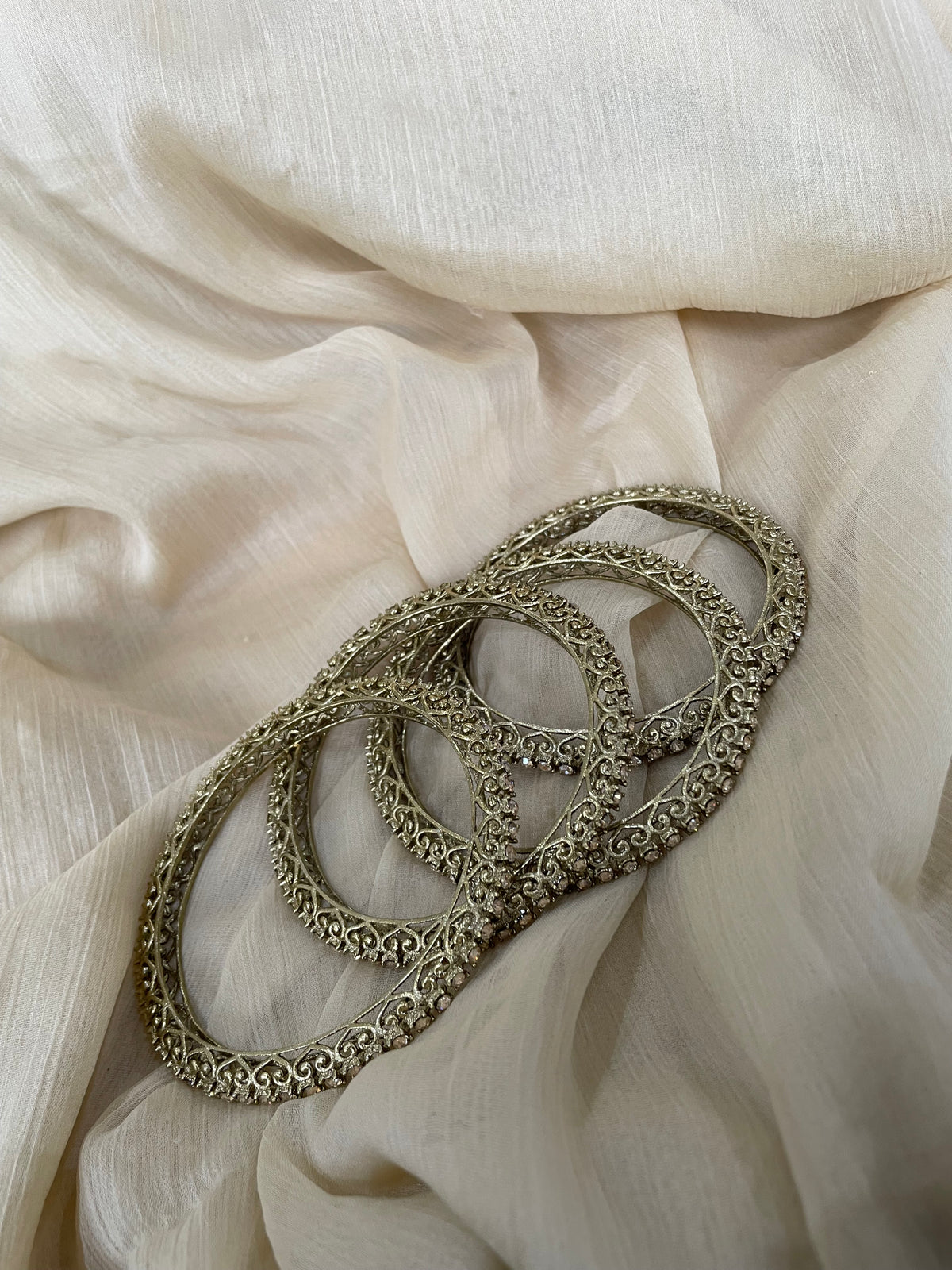 Mehndi Base Stone Bangle (4pc)