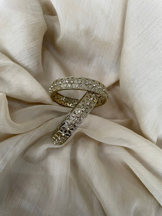 Antique Finish Floral Bangles (1pair)