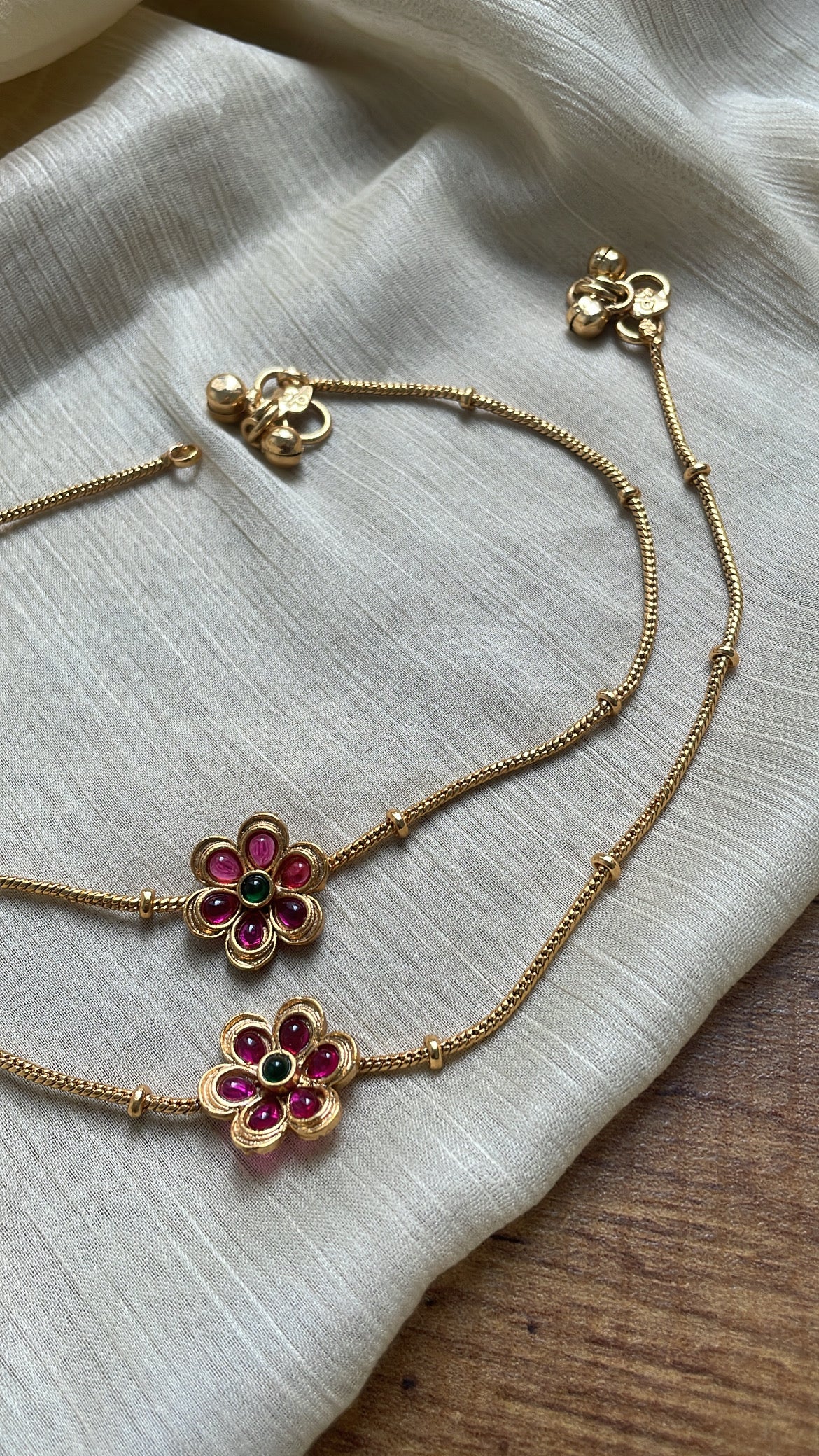 Premium Brass Metal Floral Charm Anklet