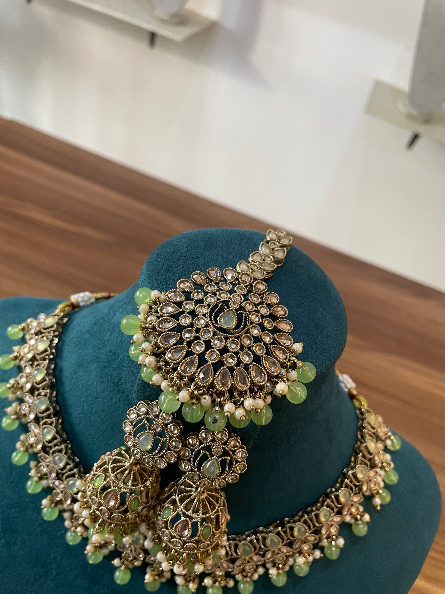 Mehndi Polish Set with Jhumka and Tikka (Mint)