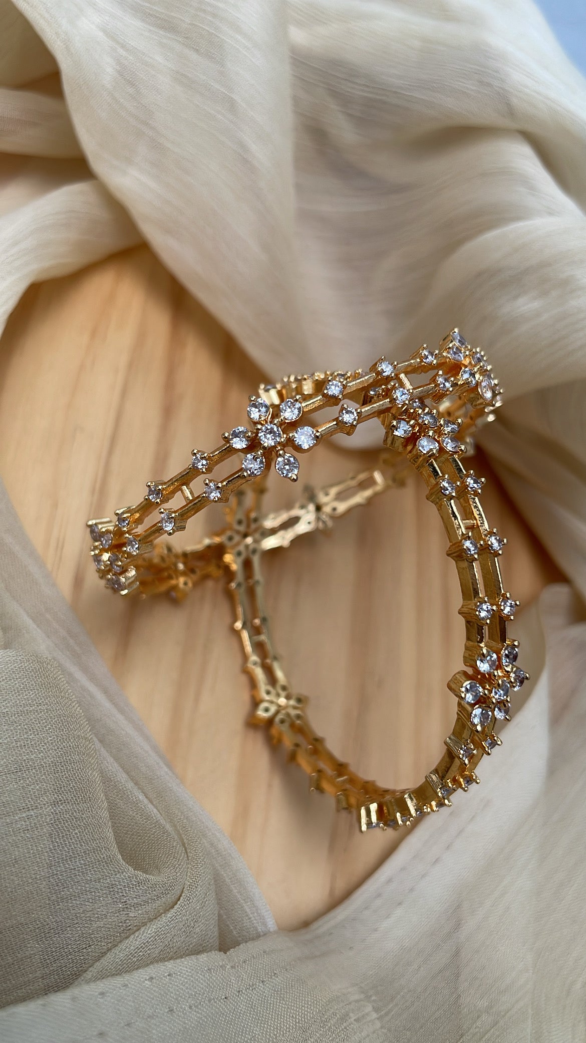 Premium White Flower Bangles