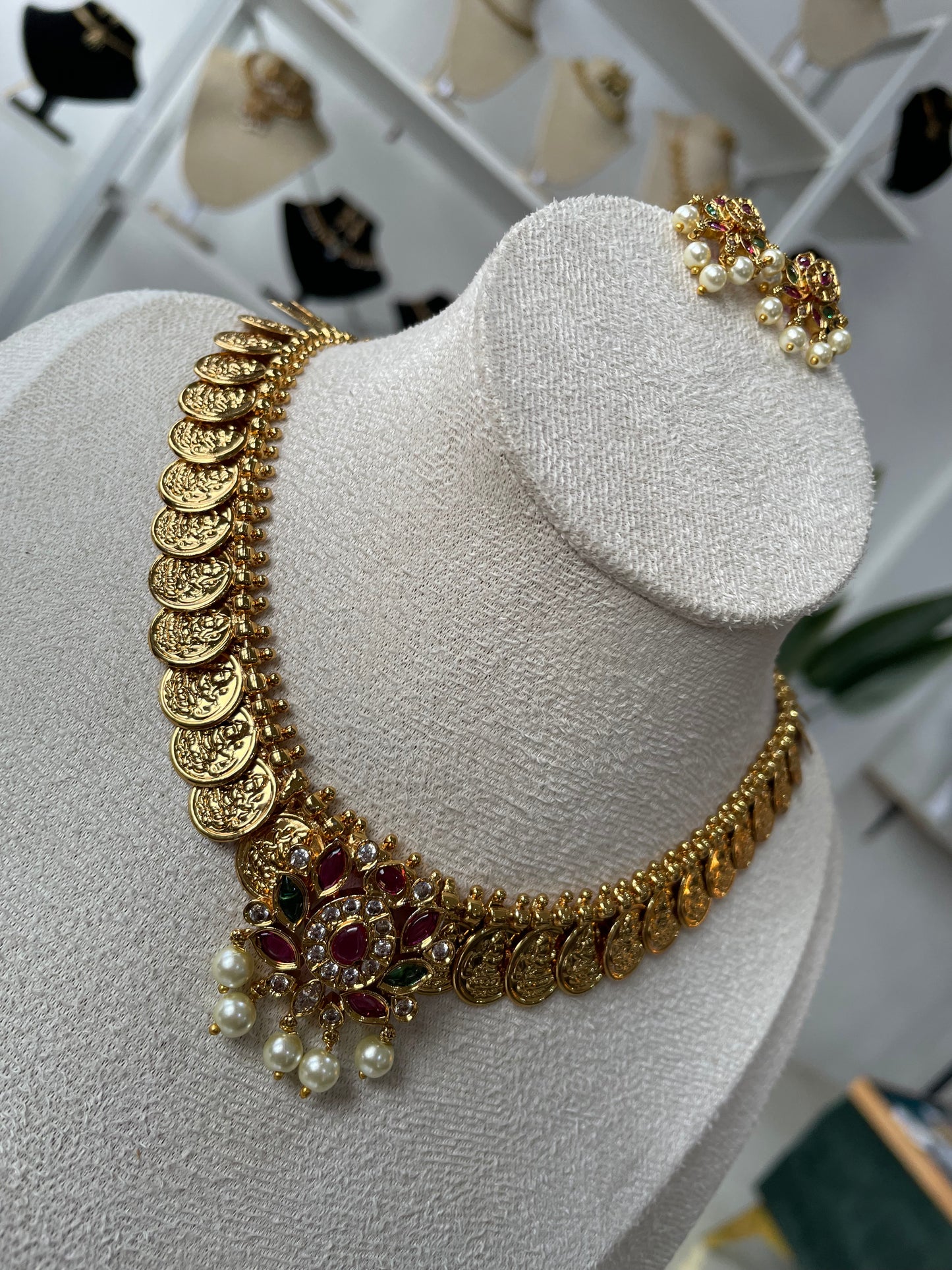 Premium Lotus Kemp Pendant Lakshmi Coin Necklace Set