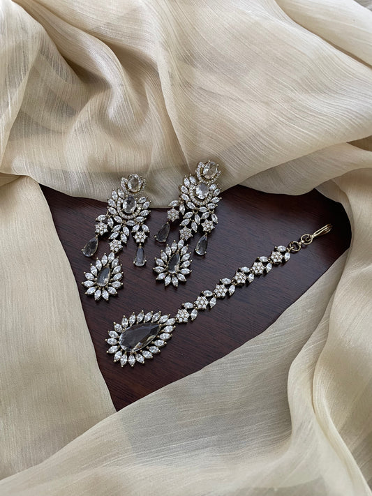 Premium Statement Ad Earring & Tikka Set - WHITE
(Antique Gold Base)