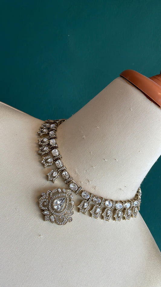 Grand Mehndi Necklace Set With Earrings and Tikka