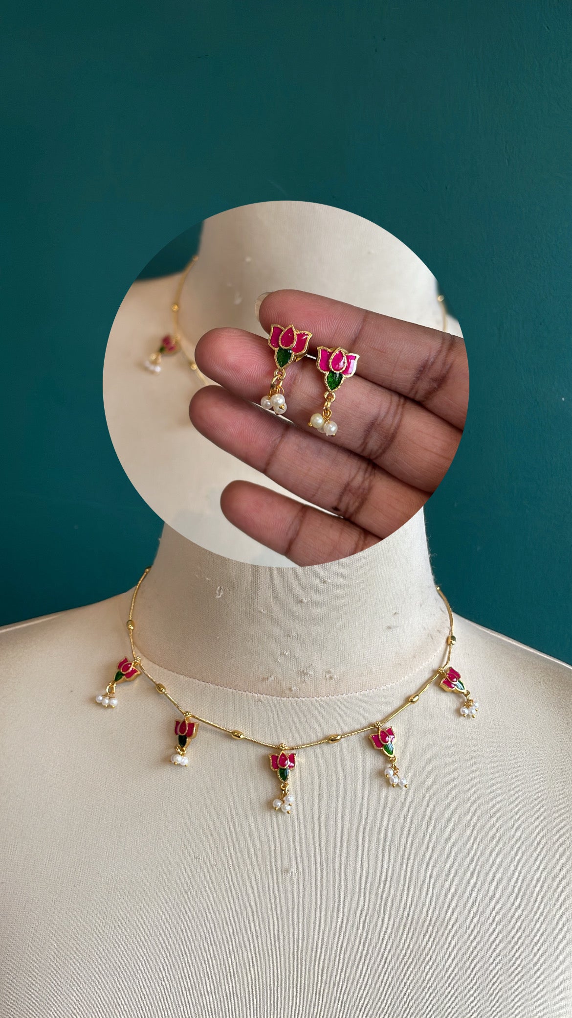 Lotus Charm Chain Set