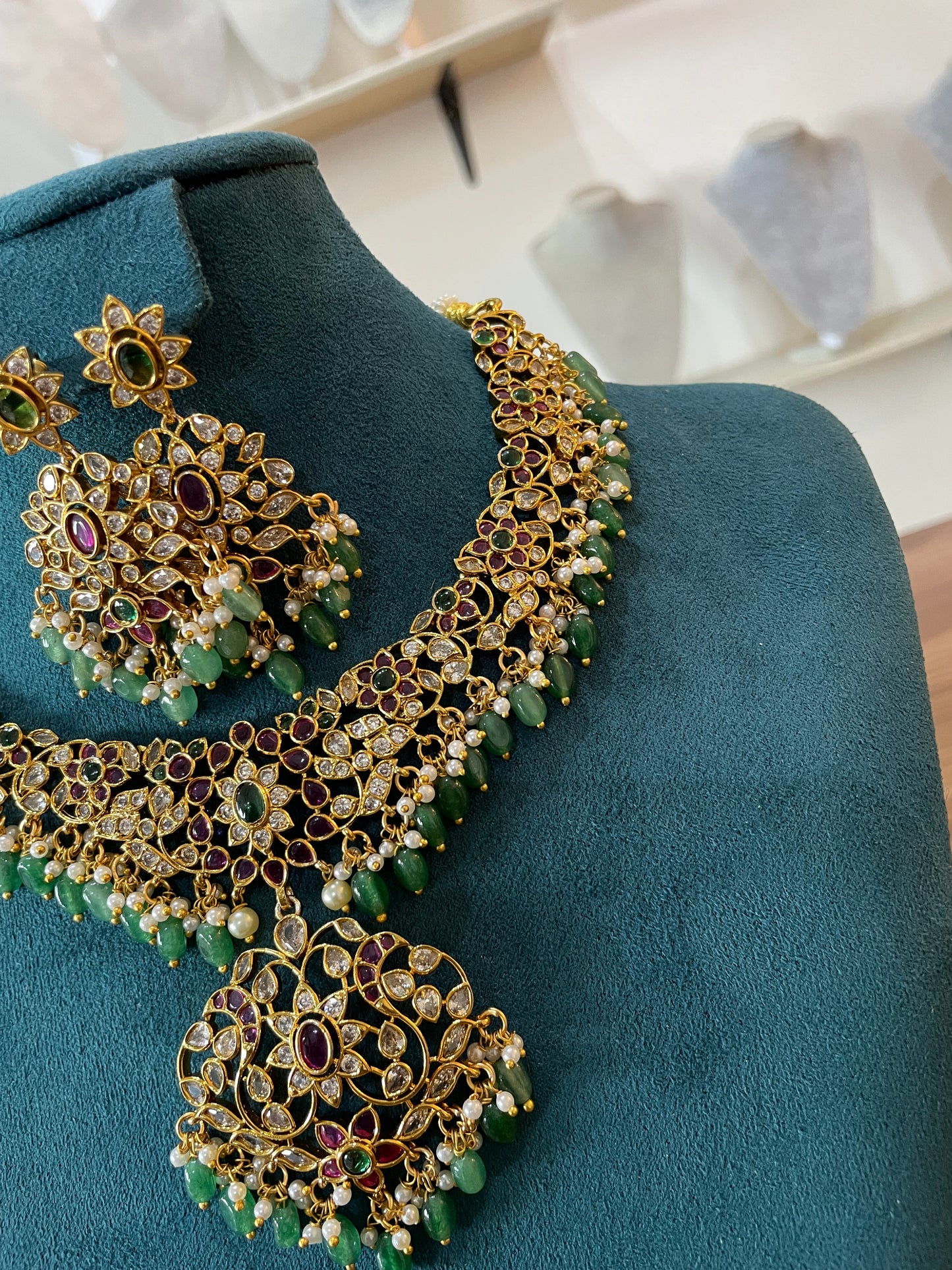 Premium Kemp Set with Jade Colour Beads