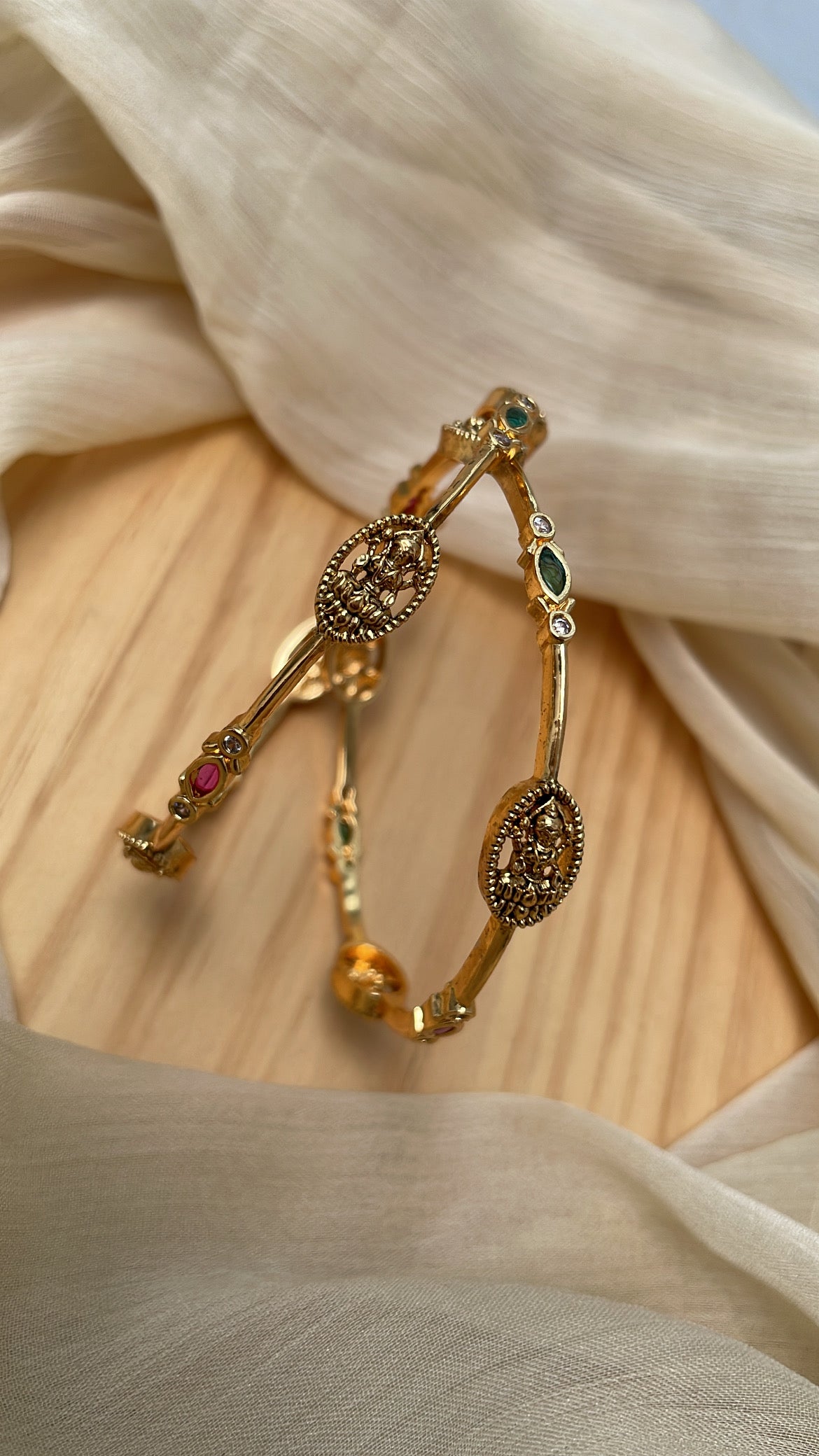 Premium Classic Thin Lakshmi Bangle