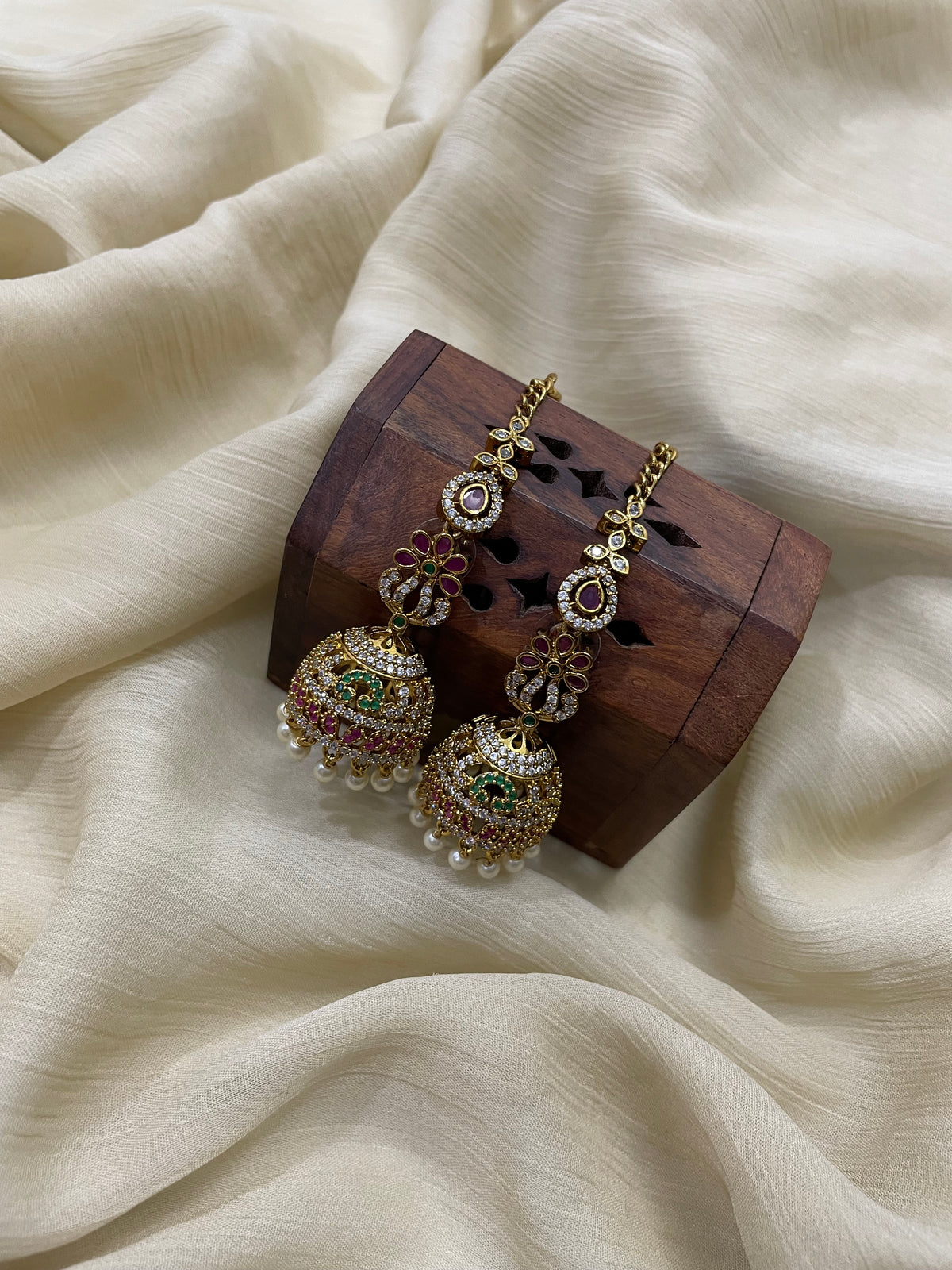 Premium Ad Jhumka with attached EarChain