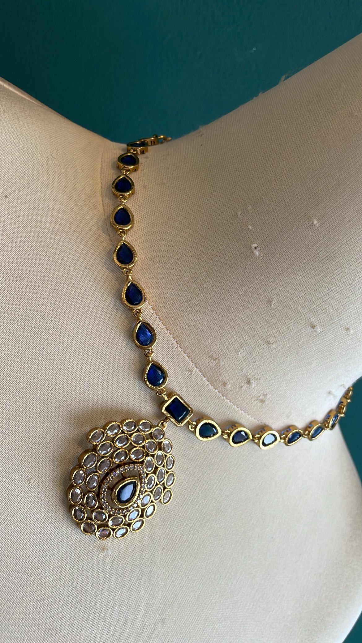 Teardrop Crystal Luxe Pendant Necklace Set - Blue