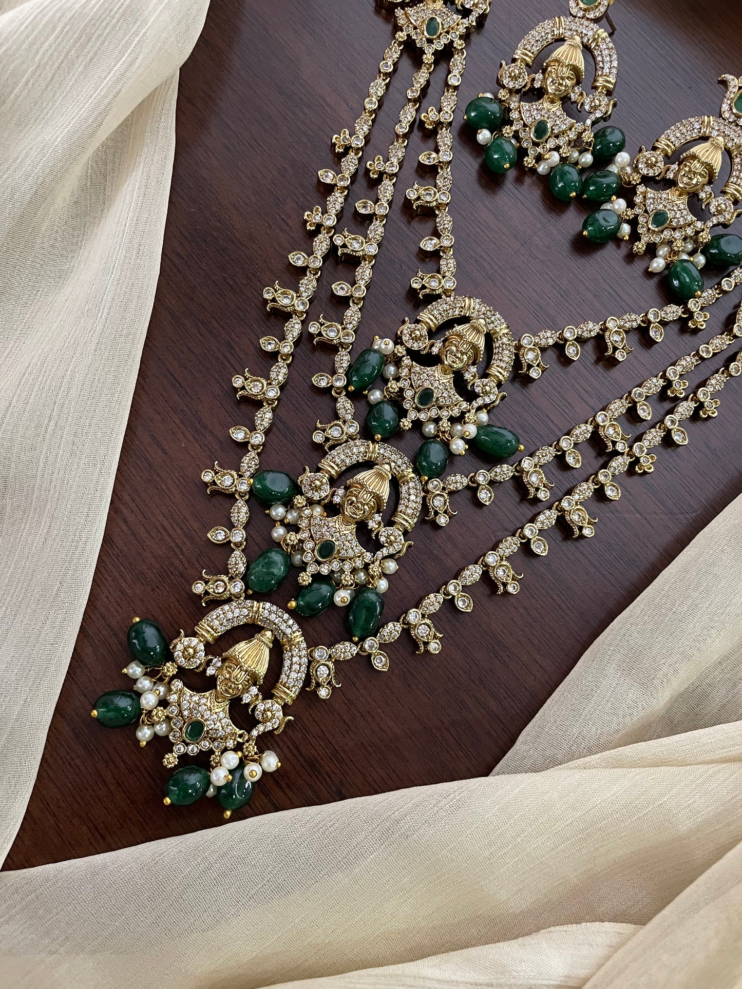 Exquisite Heritage Temple Jewelry Set