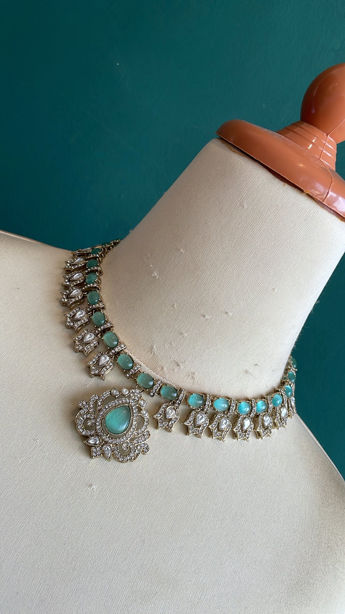 Grand Mehndi Necklace Set With Earrings and Tikka