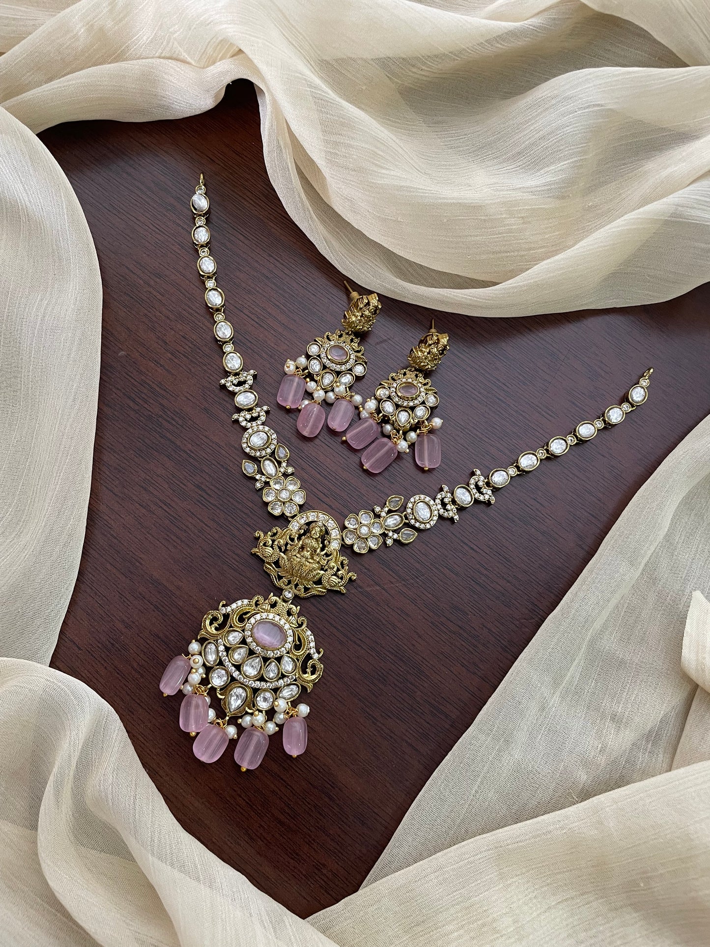 SALE 🏷️ Victorian Temple Necklace Set