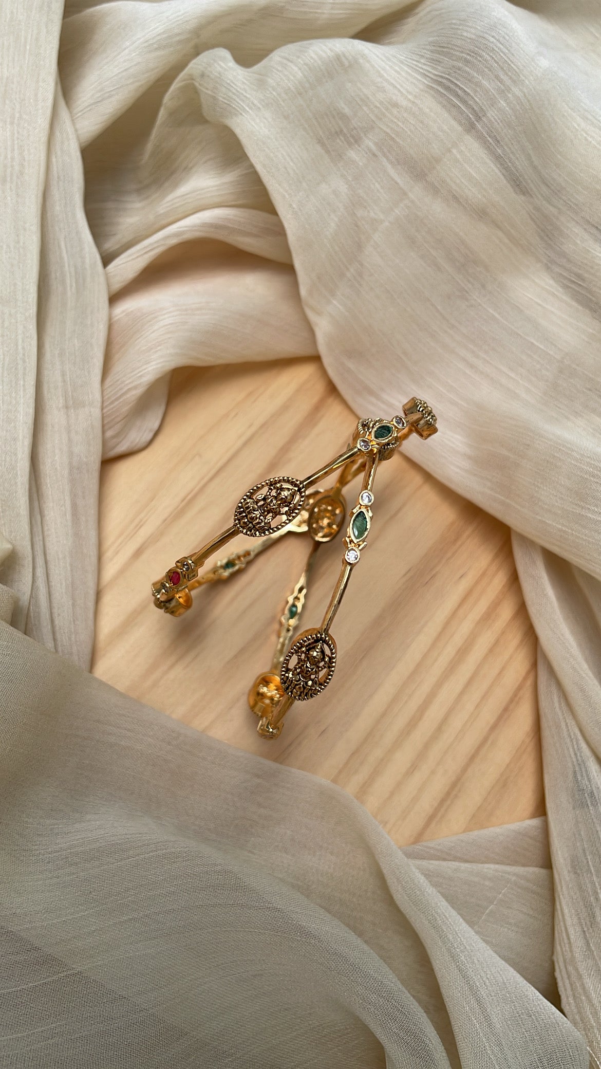 Premium Classic Thin Lakshmi Bangle