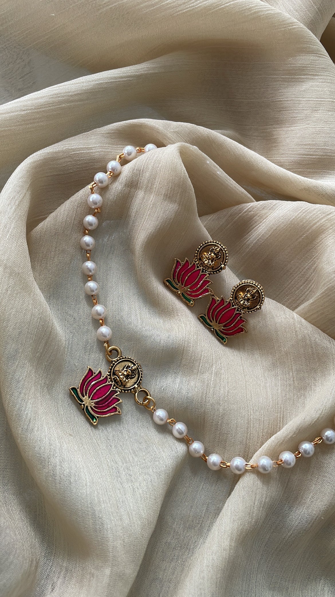 Padma Pearl Choker Set