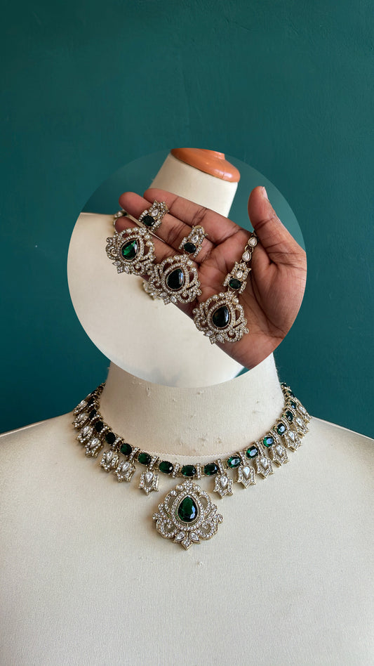 Grand Mehndi Necklace Set With Earrings and Tikka