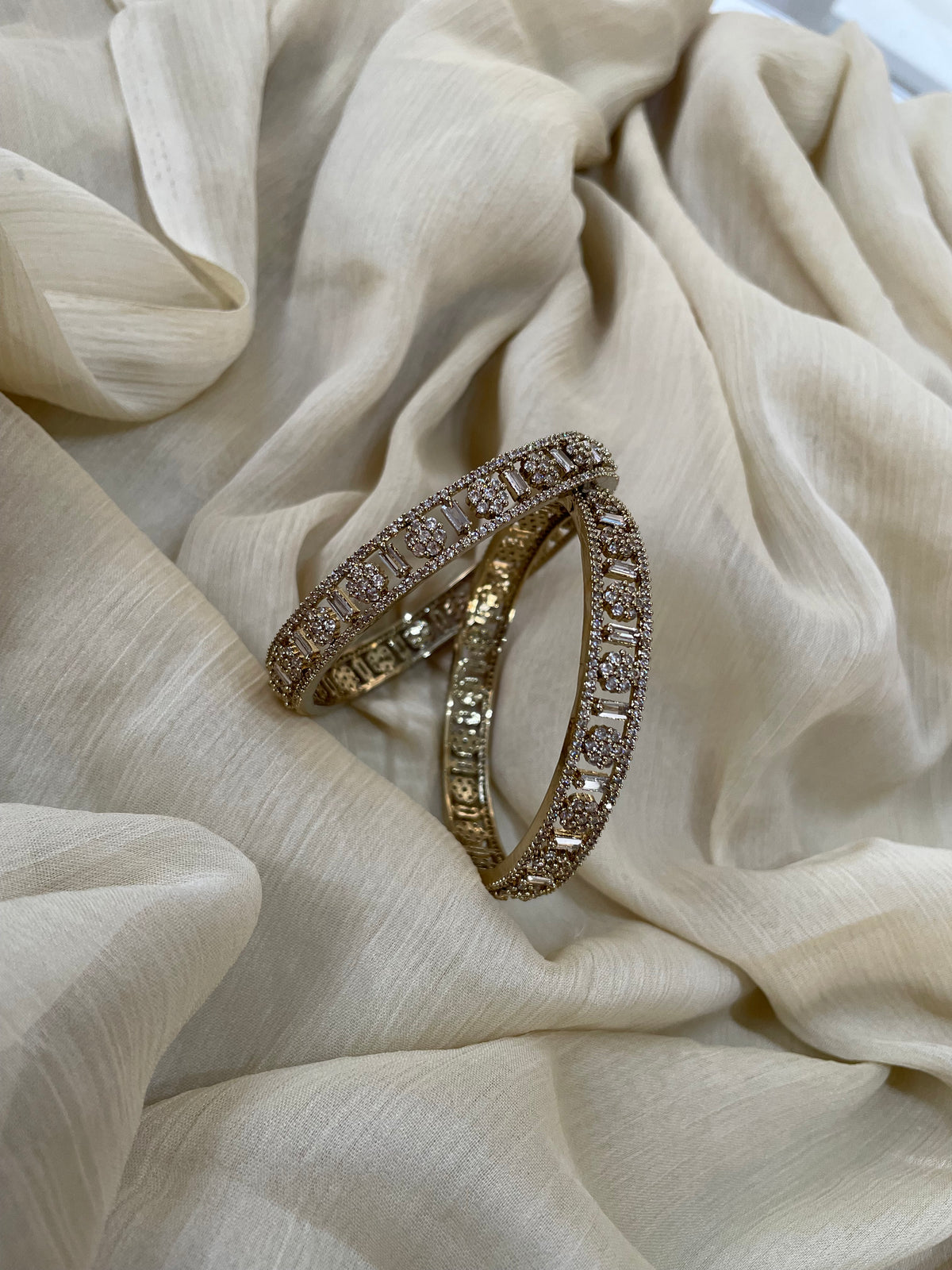 Premium AD Bangle (1 pair)