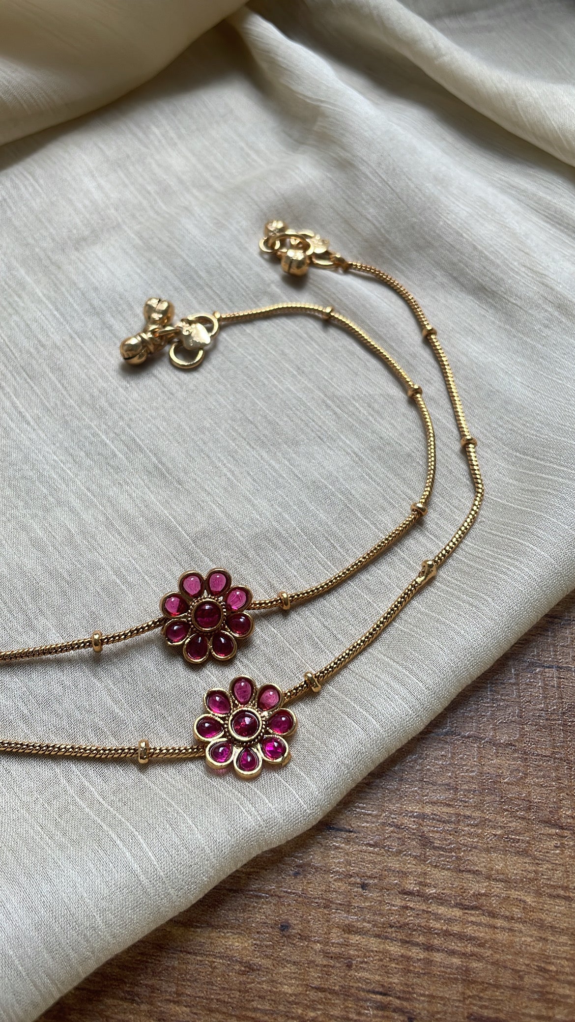 Premium Brass Metal Floral Charm Anklet