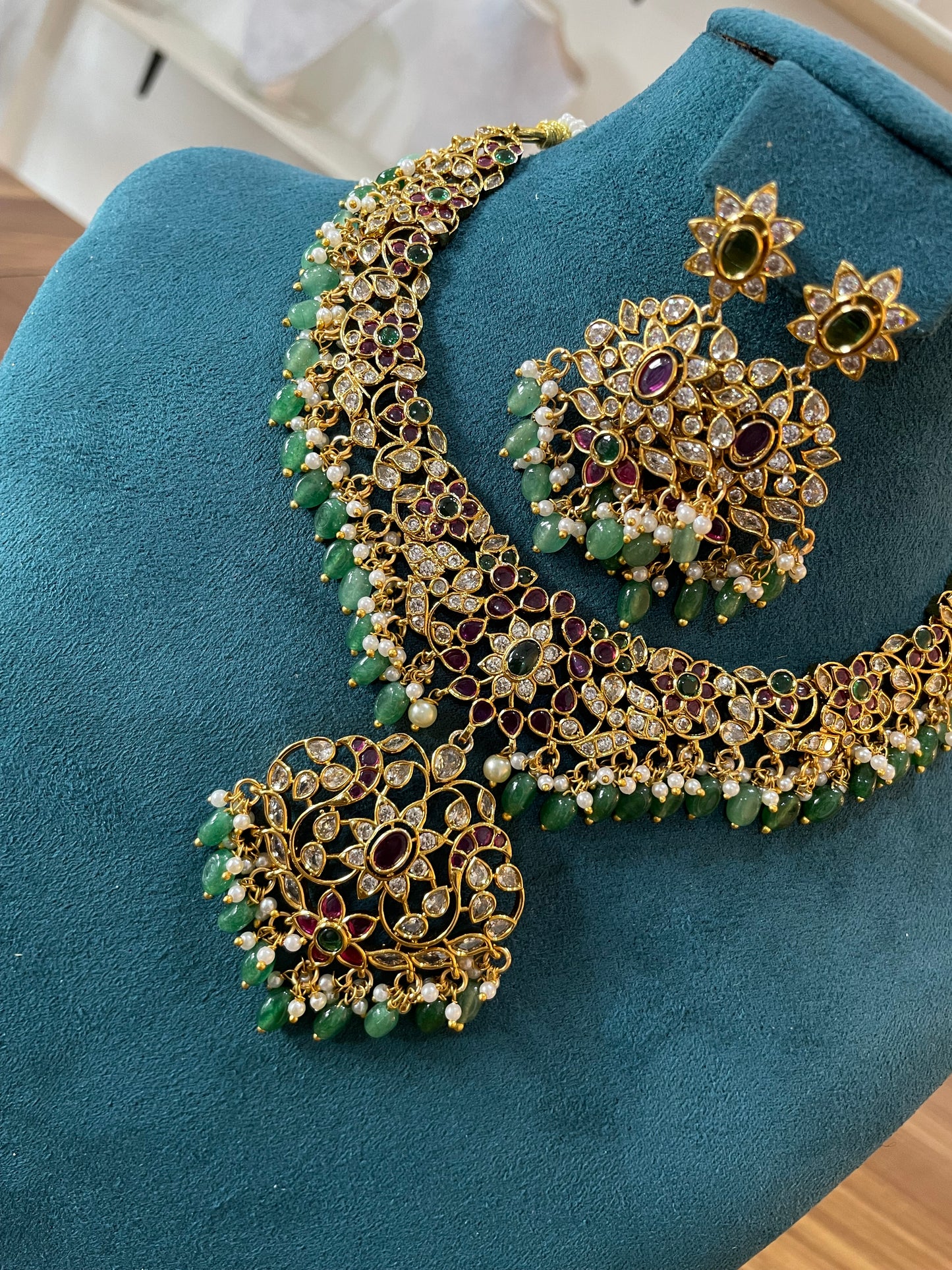 Premium Kemp Set with Jade Colour Beads