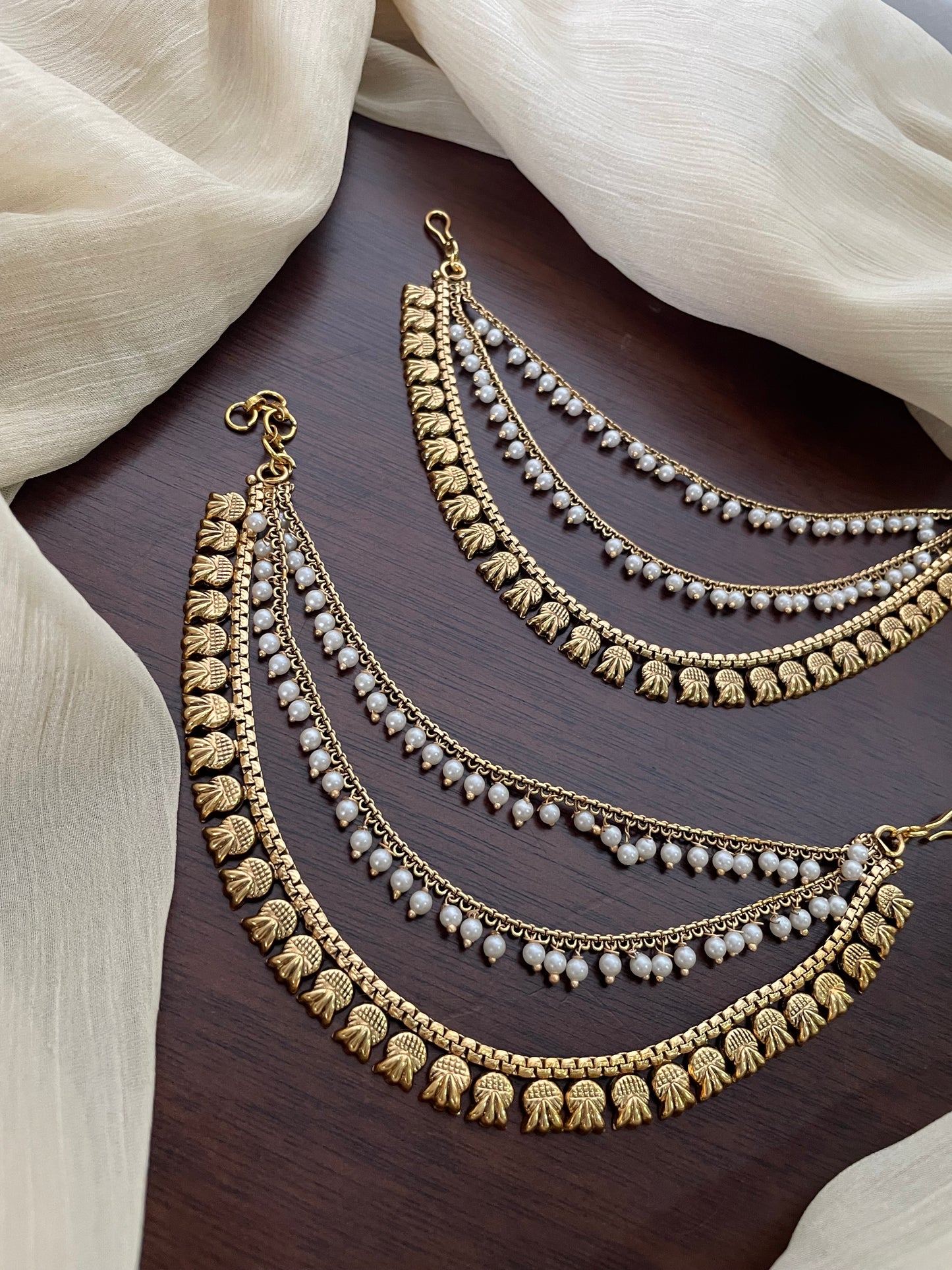 Golden Layered Pearl Mattal - Design H