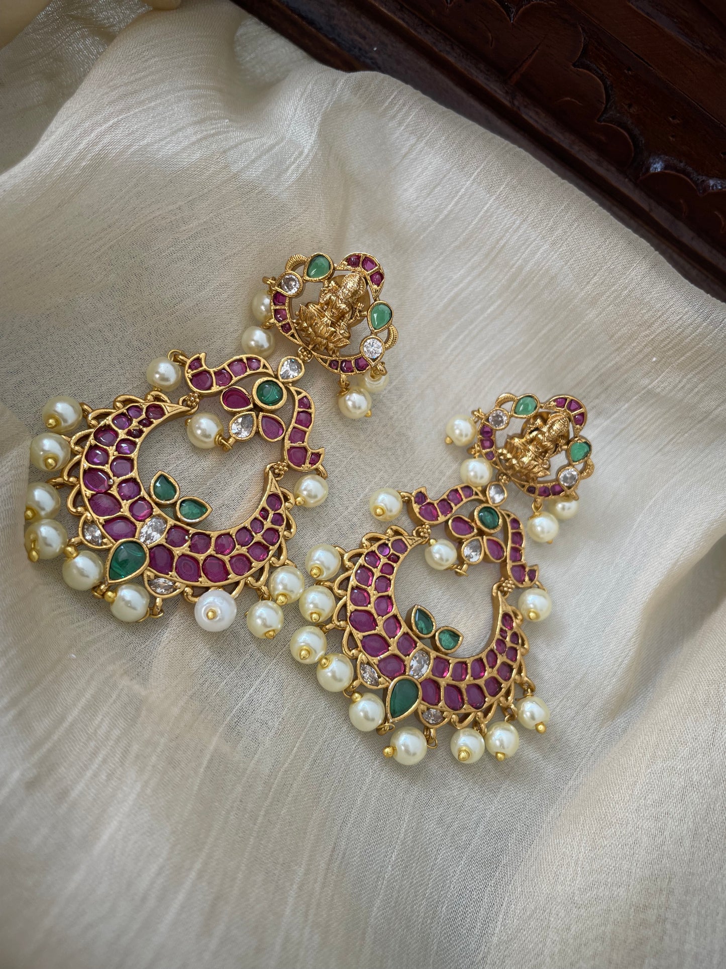 Kemp Style Lakshmi Chandbali