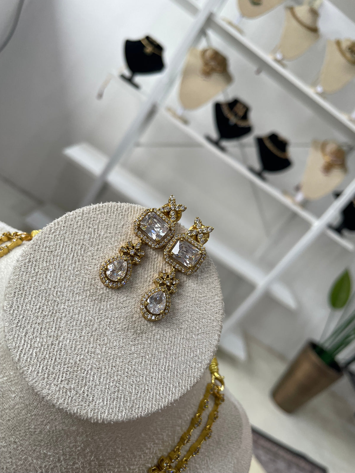 Premium AD Double Layer Necklace Set (White)