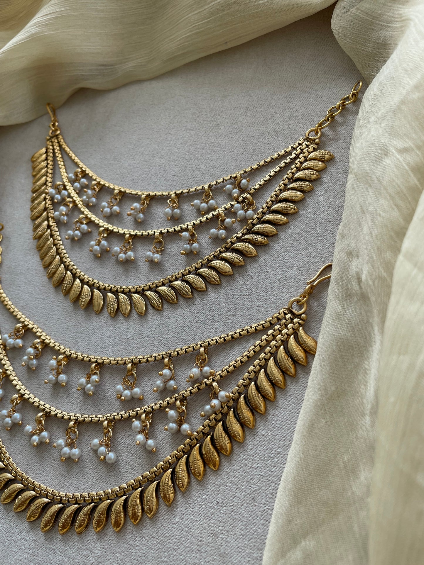 Golden Layered Pearl Mattal - Design B