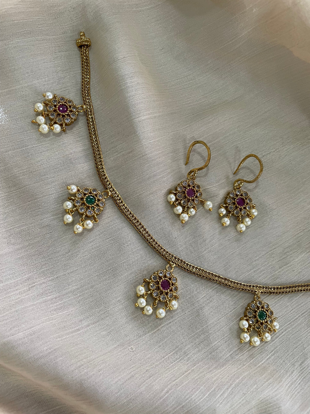Premium Floral Charms Atigai Set