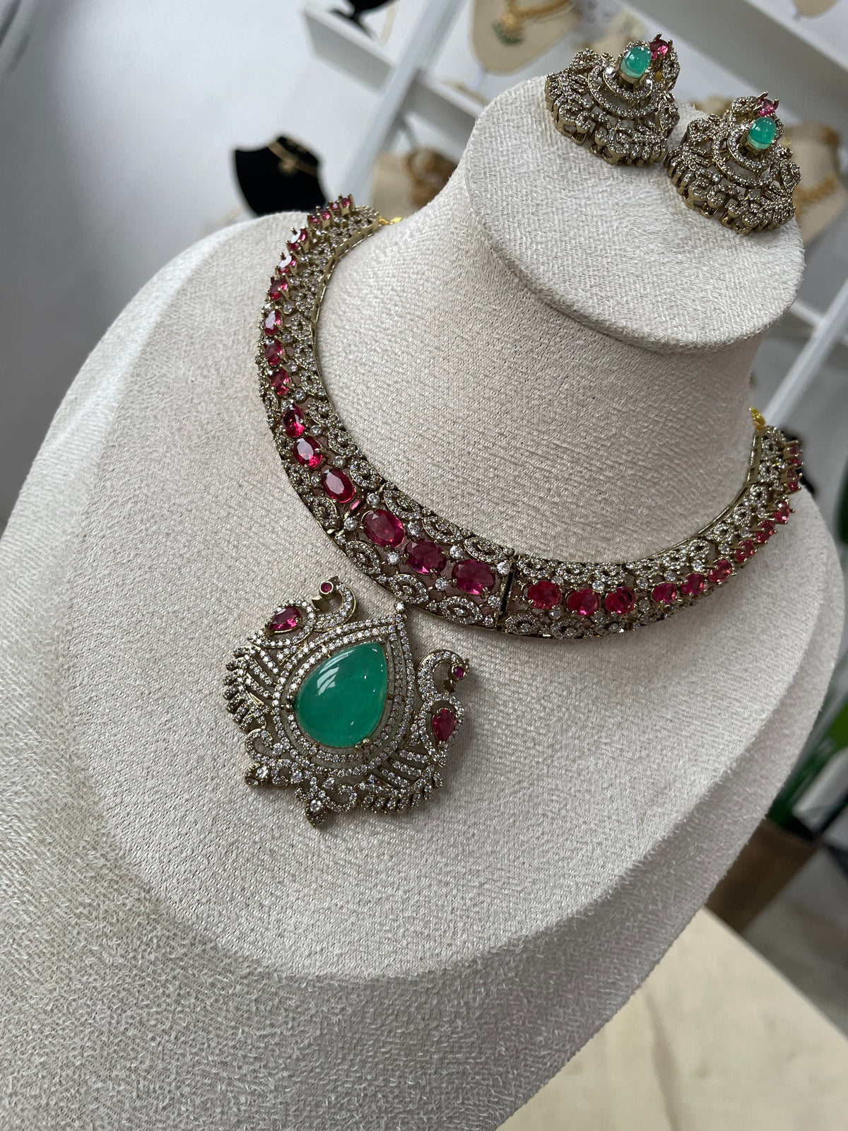 Premium Victorian Set