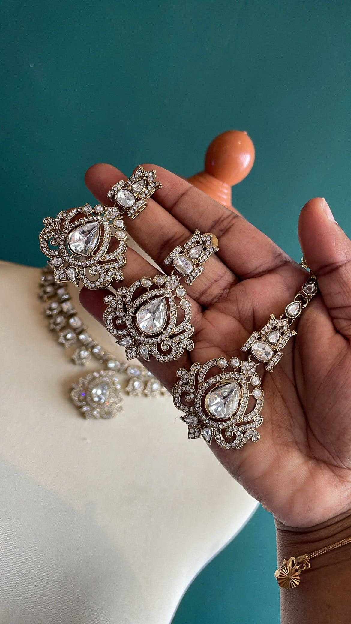 Grand Mehndi Necklace Set With Earrings and Tikka