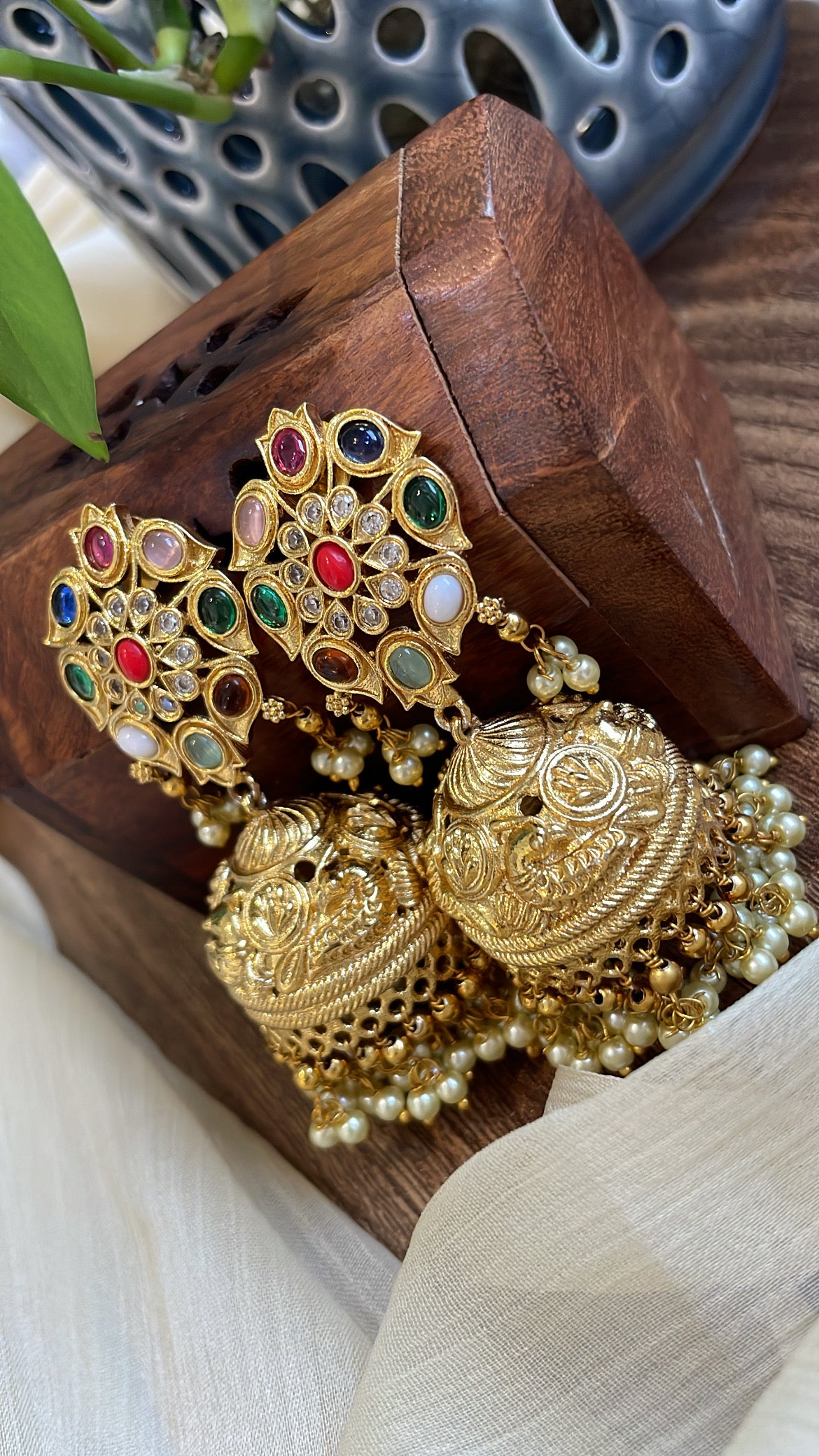 Premium Ad Stone Navratna Jhumki