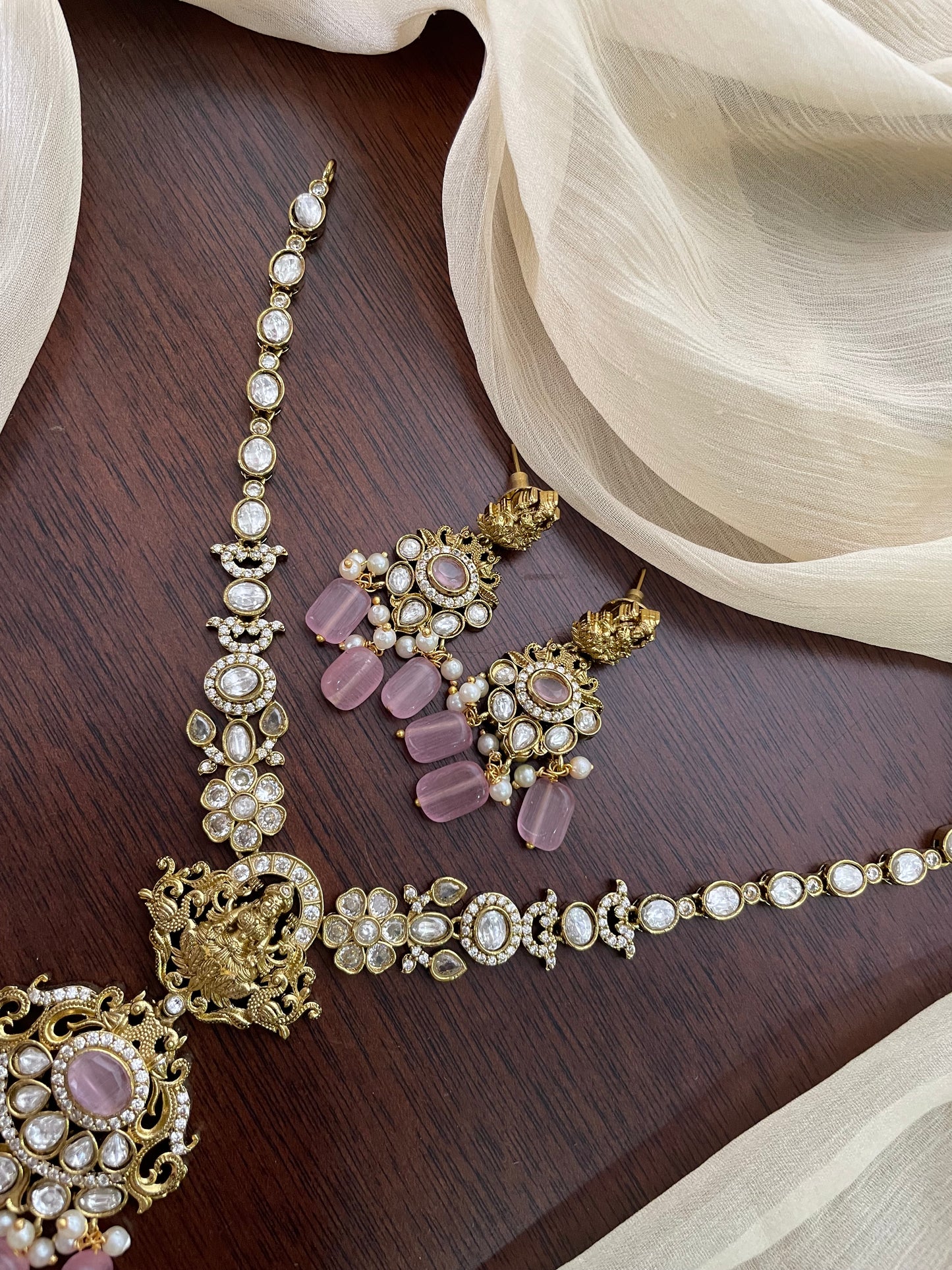 SALE 🏷️ Victorian Temple Necklace Set