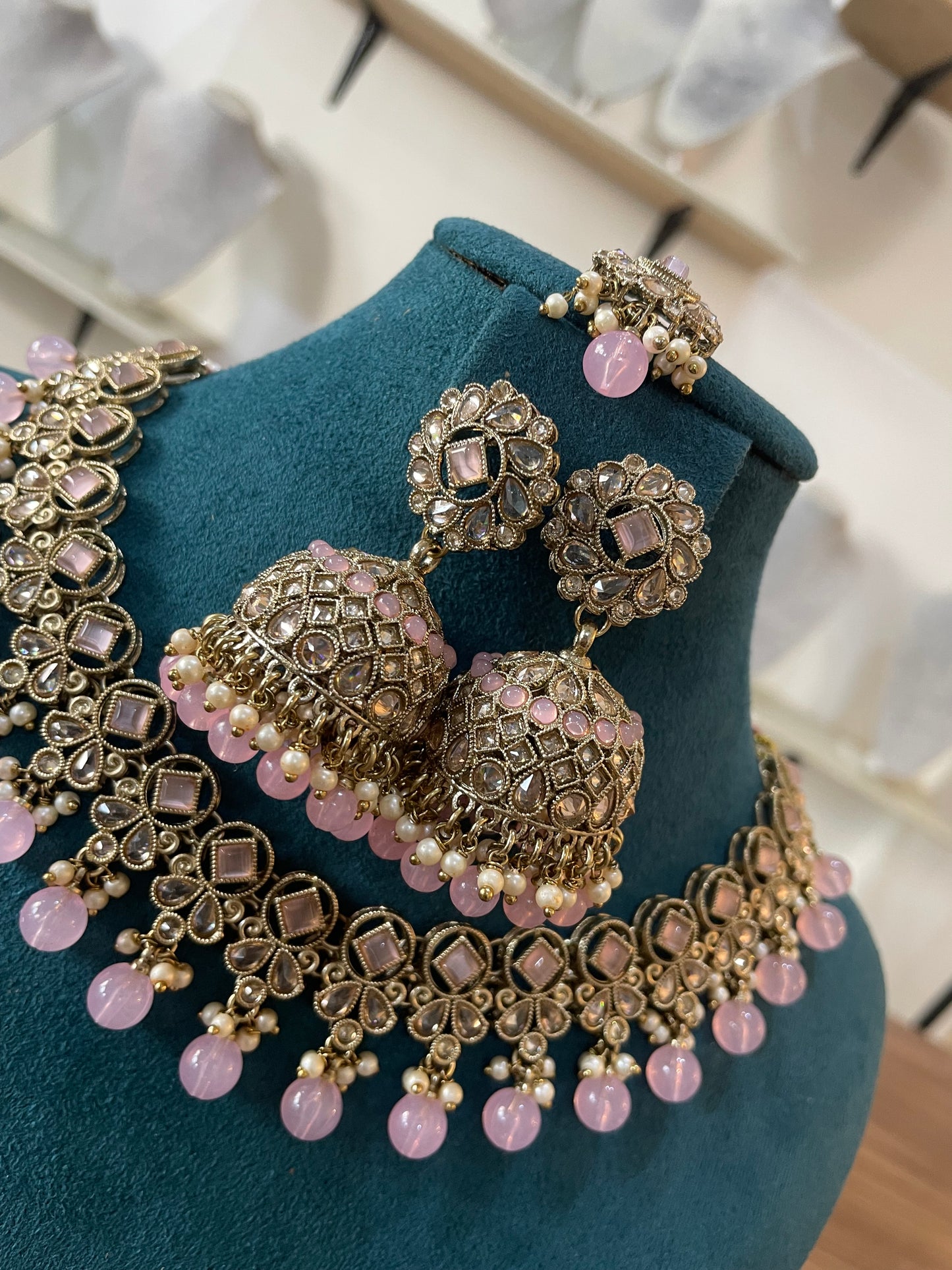Mehndi Polish Set with Jhumka and Tikka (Pink)