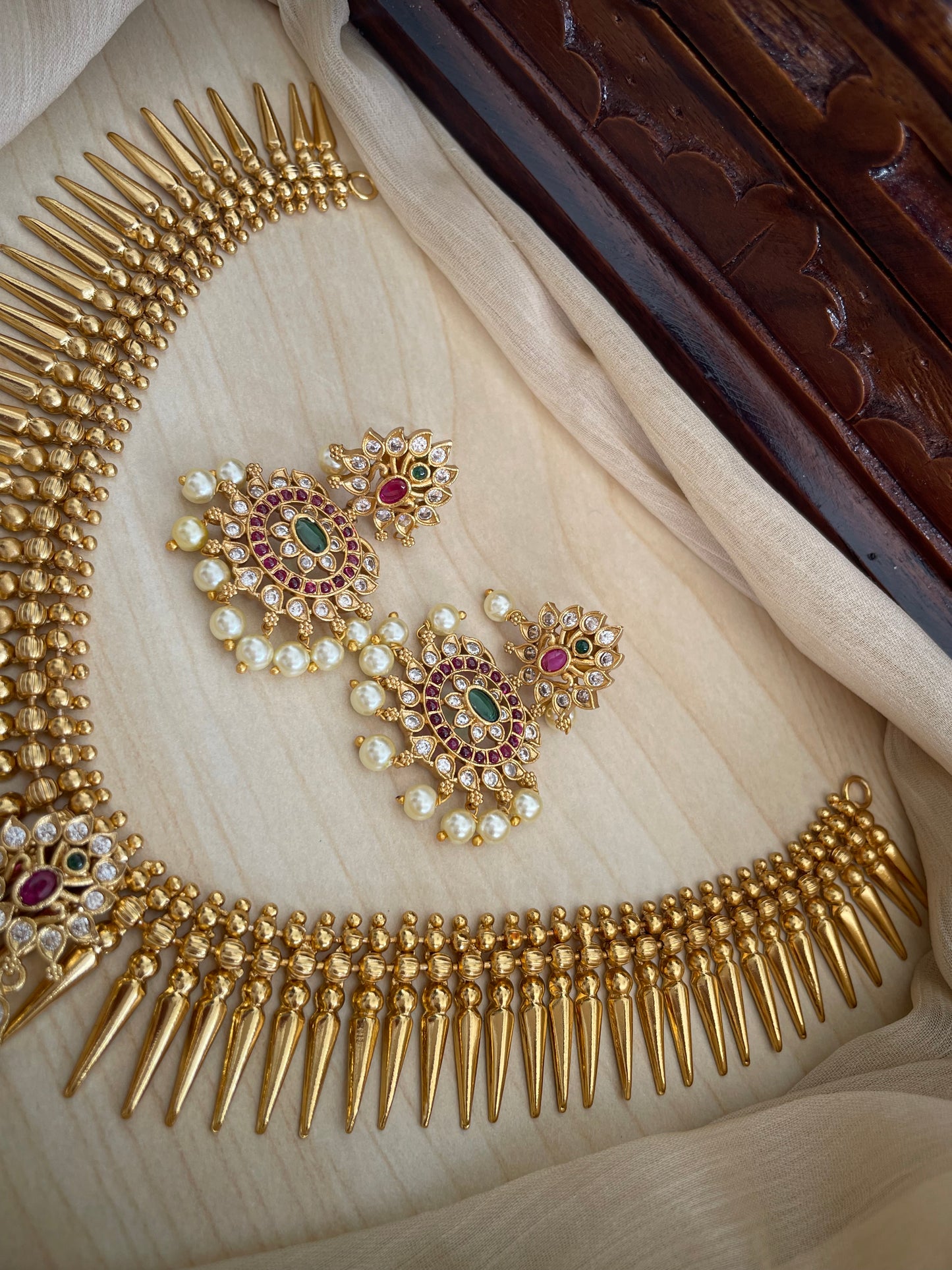 Premium Kerala Style Kemp Necklace Set